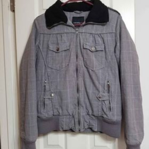 fishbone coat size medium - Picture 2 of 5